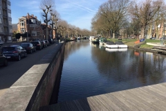 Canal comes up to the centre of the city